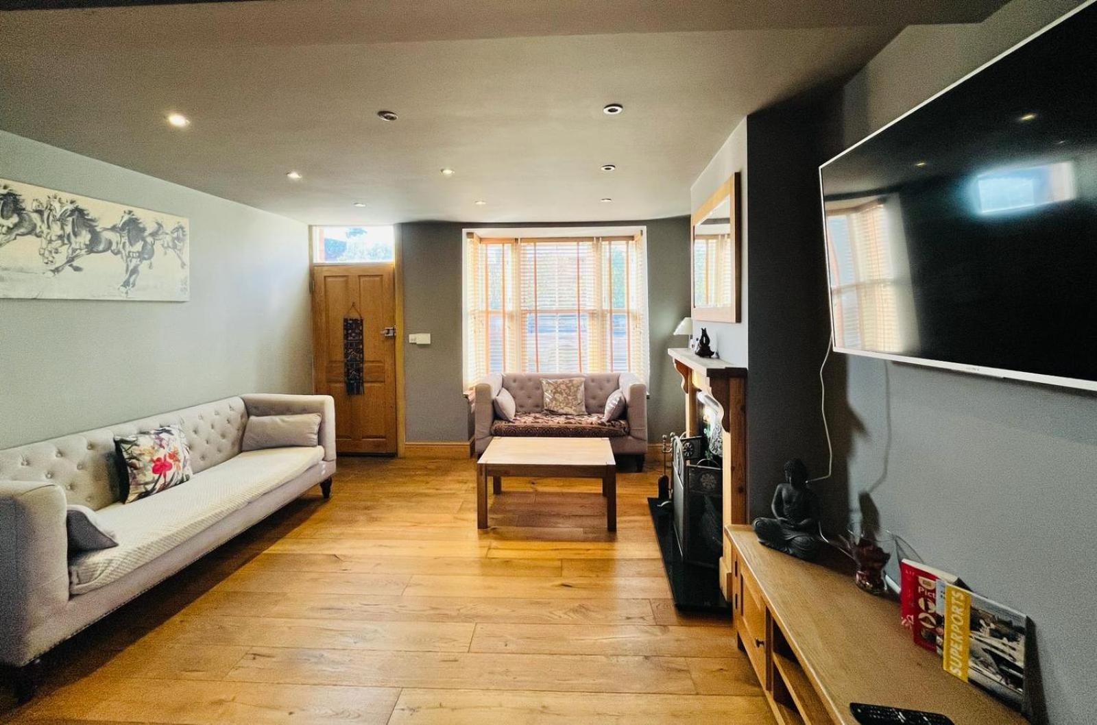 Simpsons Cottage - Grove Road Cottages ستارتفورد أبون آفون المظهر الخارجي الصورة