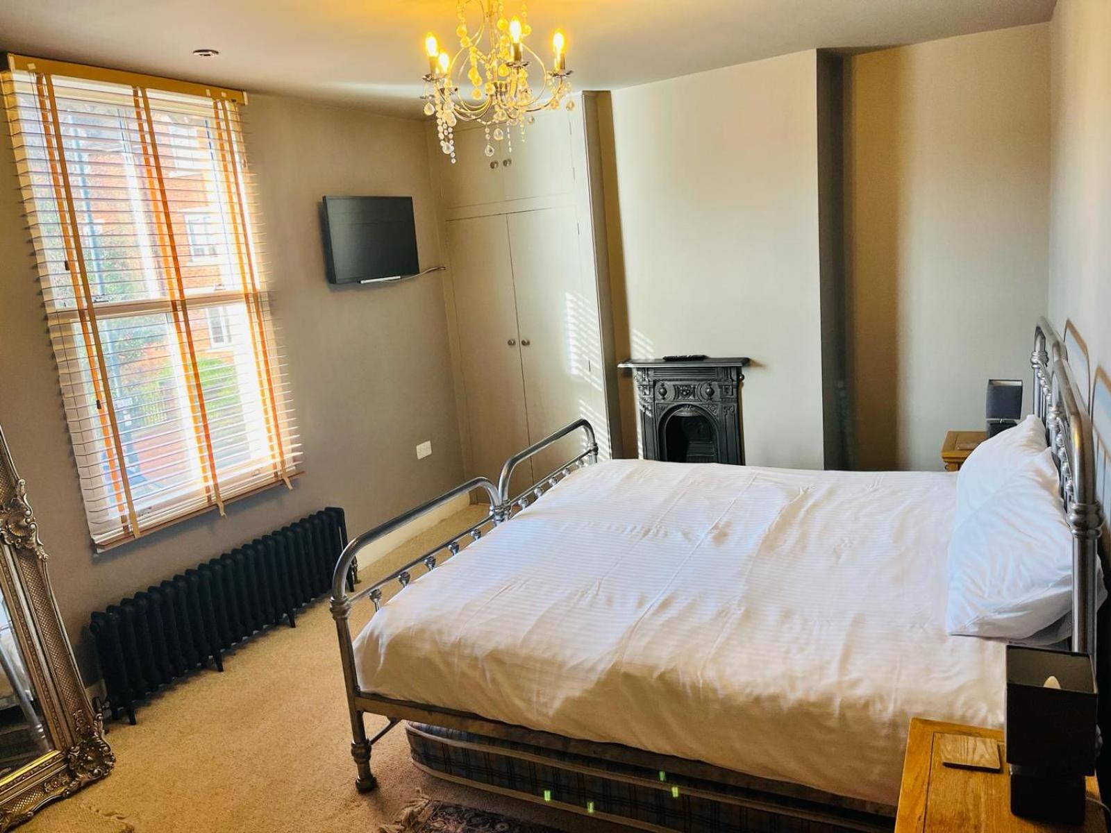 Simpsons Cottage - Grove Road Cottages ستارتفورد أبون آفون المظهر الخارجي الصورة